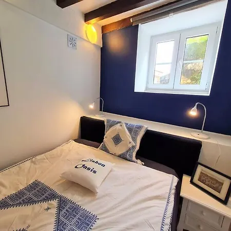 Mouraria 3 - Historic Duplex Apartment Lissabon